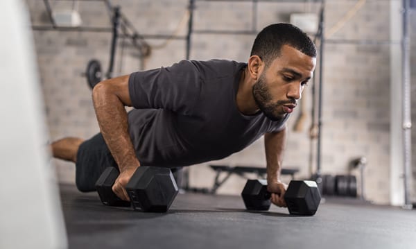 Man Doing Renegade Rows | Mind Muscle Connection