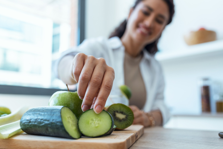 woman eating cucumber | Cucumber Diet
