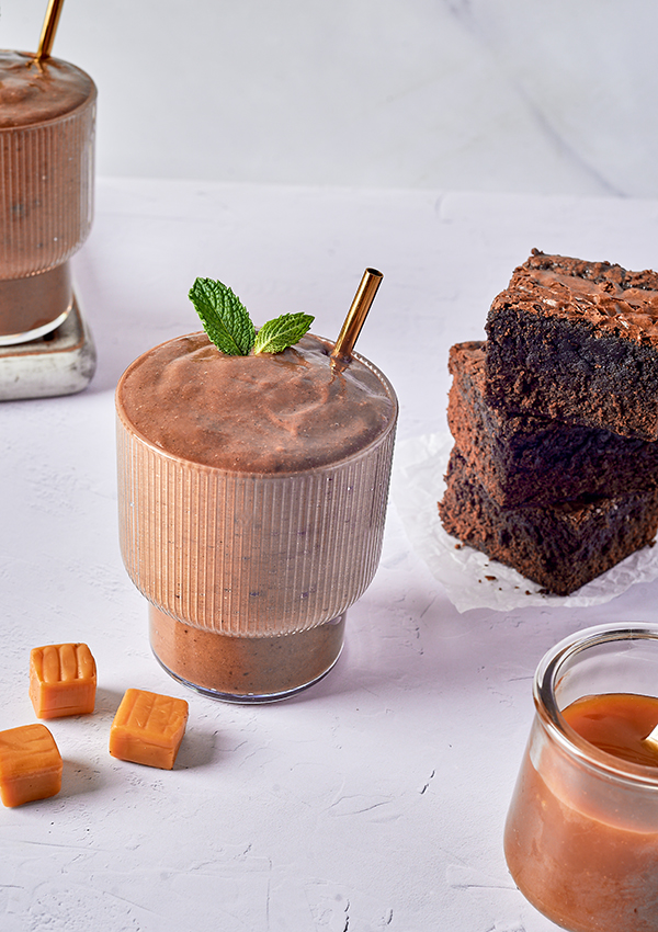 Chocolate Mint Brownie Smoothies in a glass