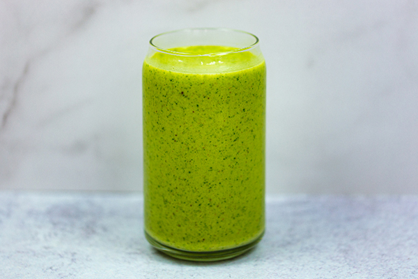 Green smoothie in a glass